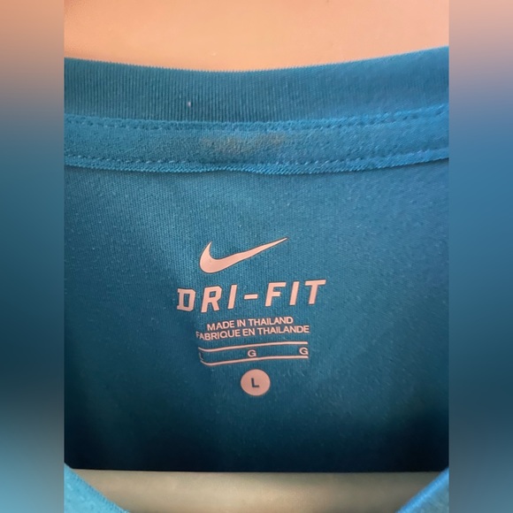 Nike Dri-Fit Athletic Shortsleeve T-shirt Size L - Picture 5 of 10